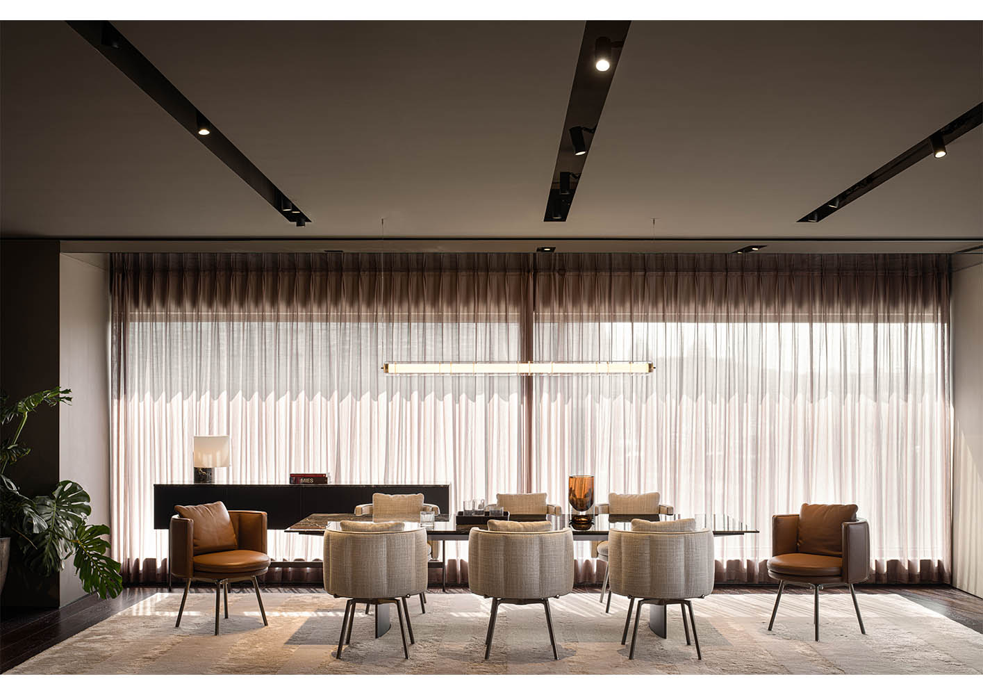 Minotti Zhengzhou by Xuanrong